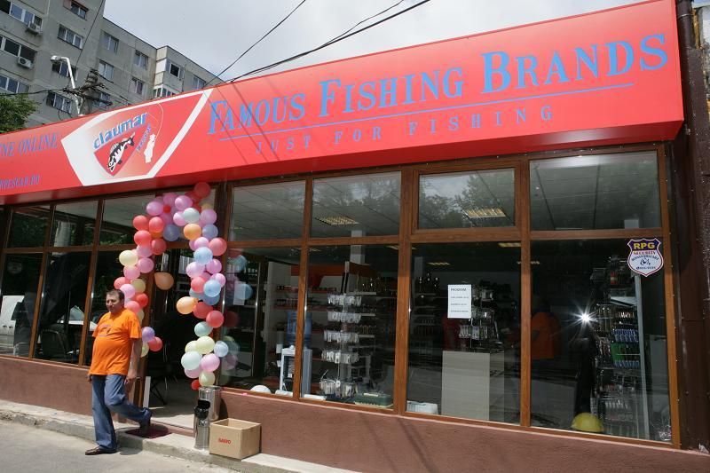 Galerie foto - 12.06.2011 - Deschidere Famous Fishing Brands